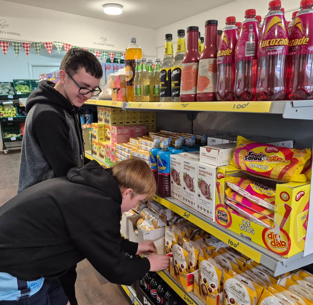 Students broaden their horizons through community work experience 