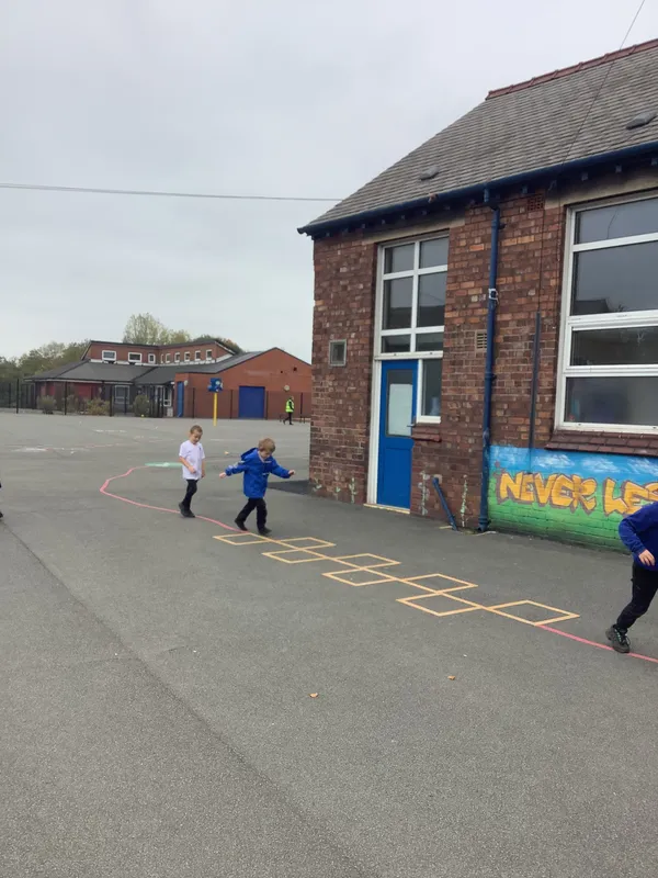 SC PE lessons - image 1