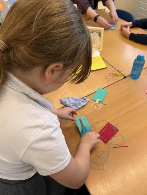 Swallows designing and creating their own archaelogical tool belts - image 4 Swallows designing and creating their own archaelogical tool belts - image 4
