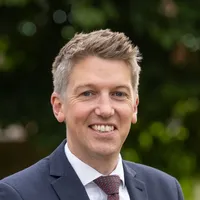 Mr Tom Braham