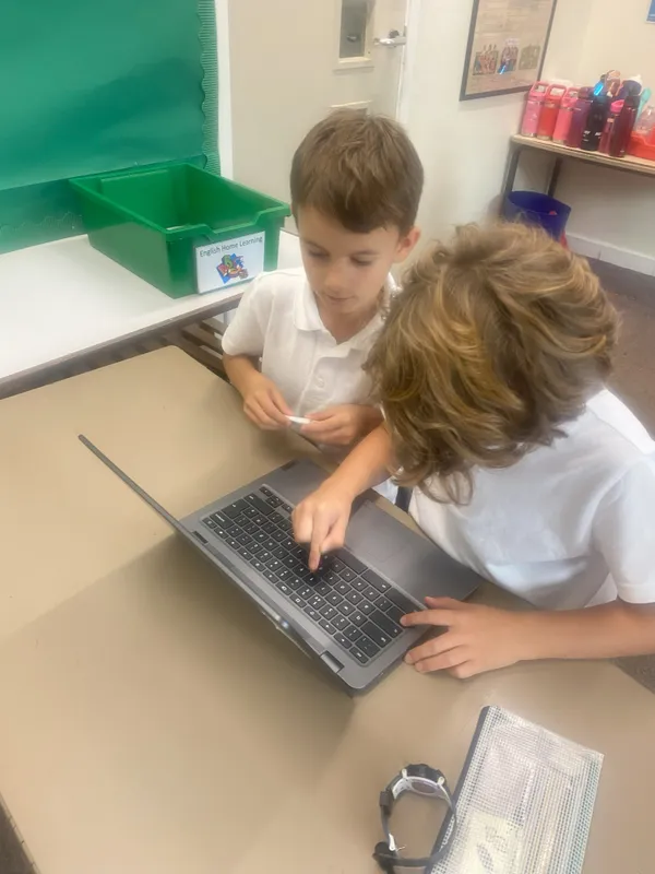 Gallery - created at 2025-10-03 15:29:28 - image 4 Gallery - created at 2025-10-03 15:29:28 - image 4