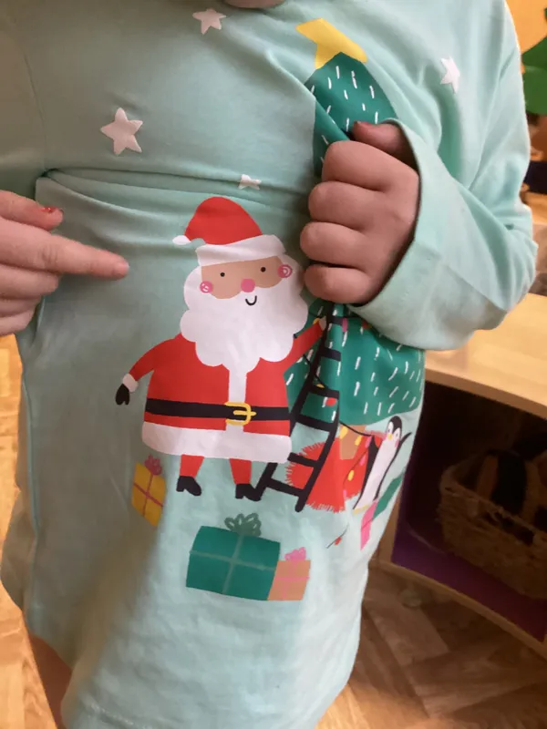 Christmas jumper day 25 - image 3 Christmas jumper day 25 - image 3