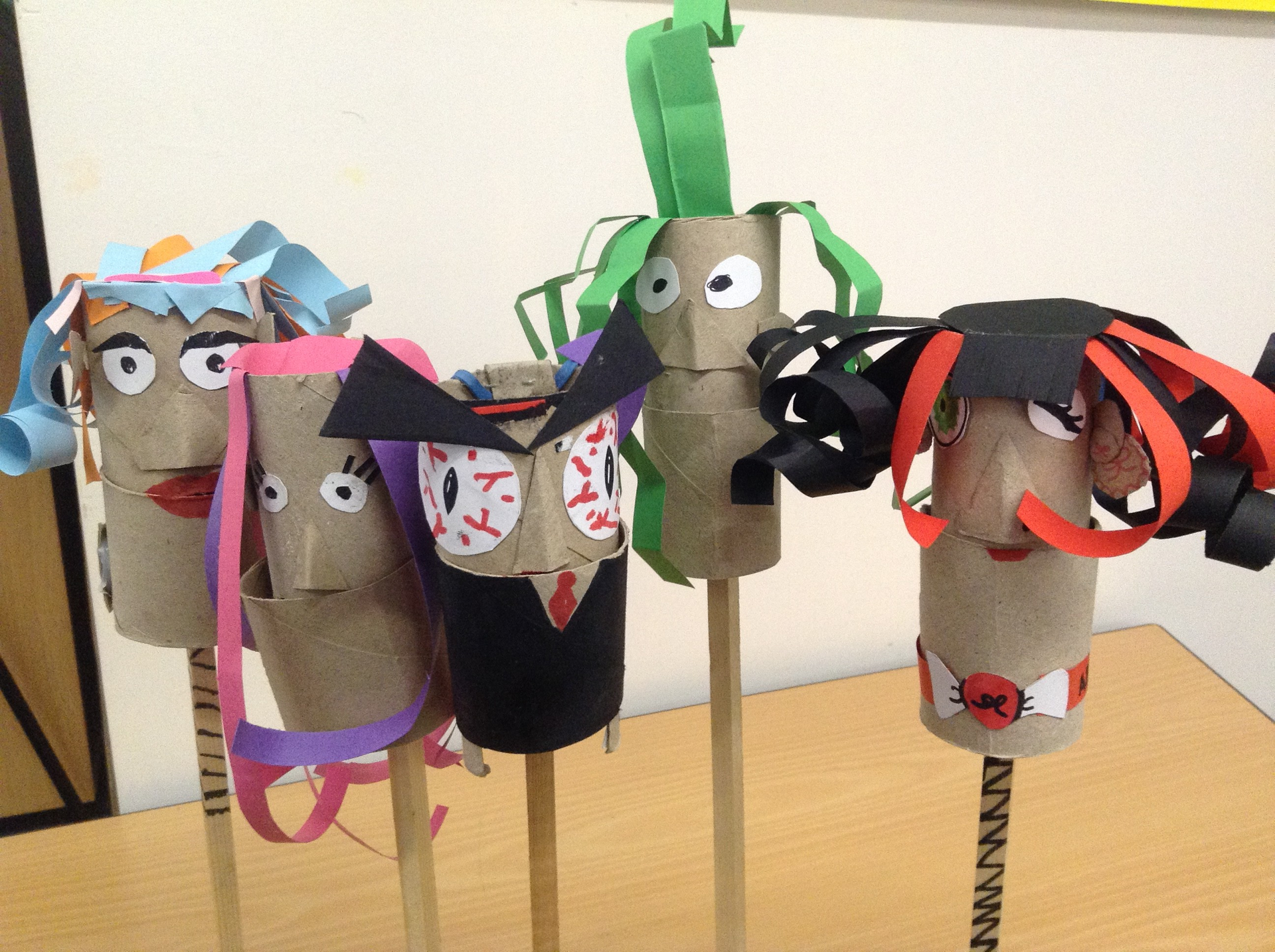 Key Stage 2 Art Club - Chattering Puppets