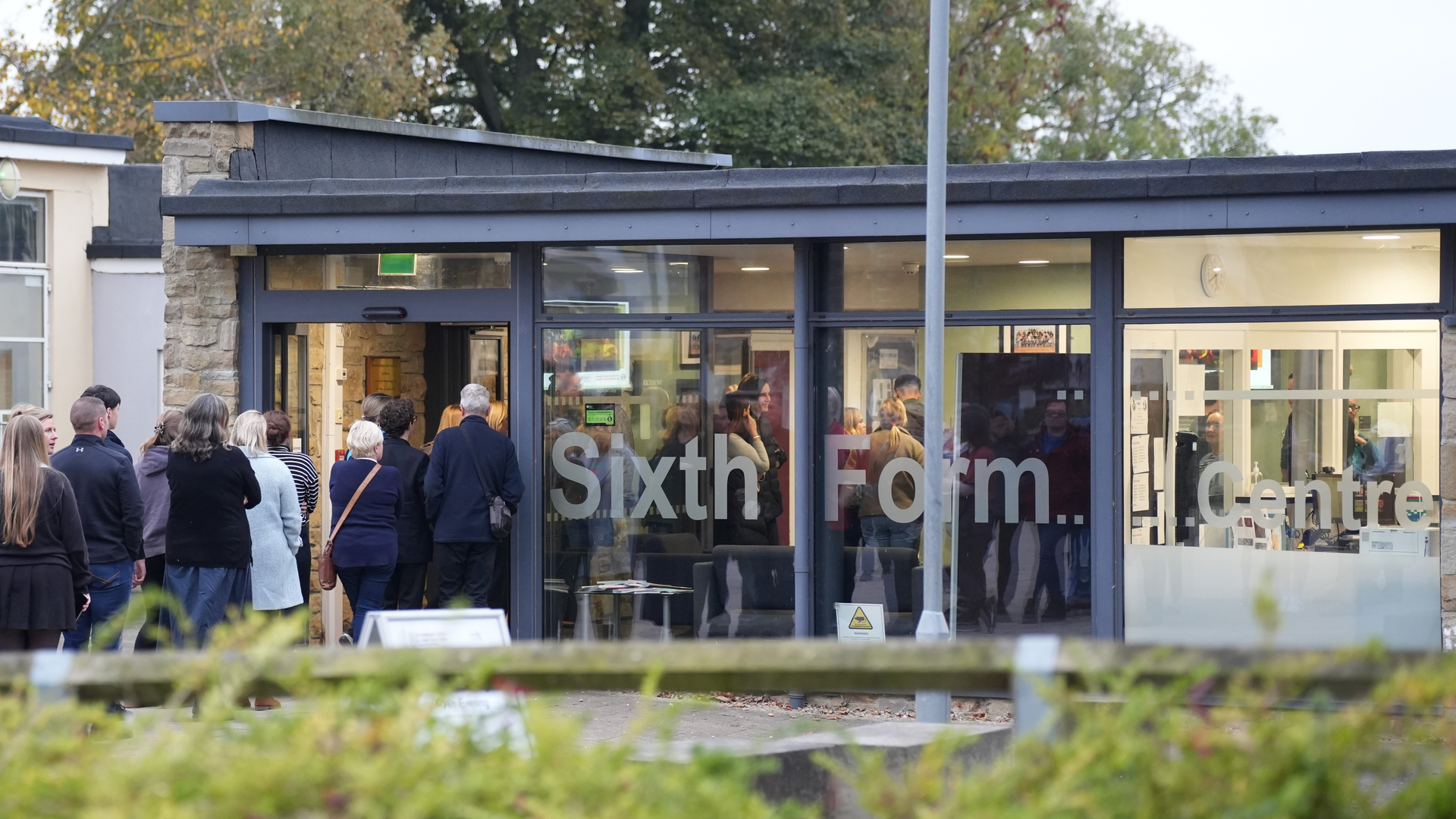 PROSPECTIVE STUDENTS GET A TASTE OF LIFE AT RICHMOND SIXTH FORM COLLEGE 