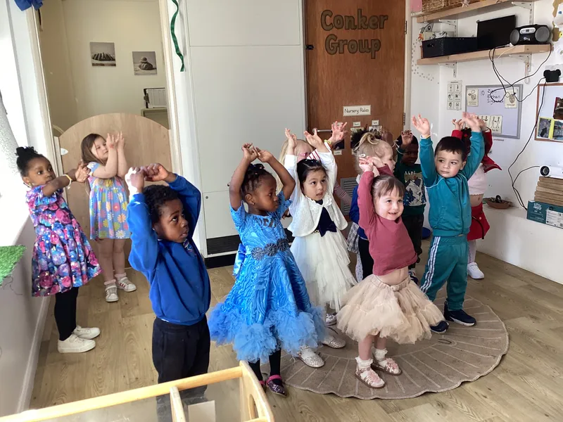 Gallery - created at 2025-04-04 15:02:06 - image 88