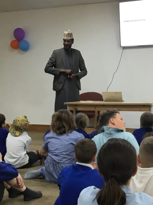 Key stage 2 Mosque visit - image 22