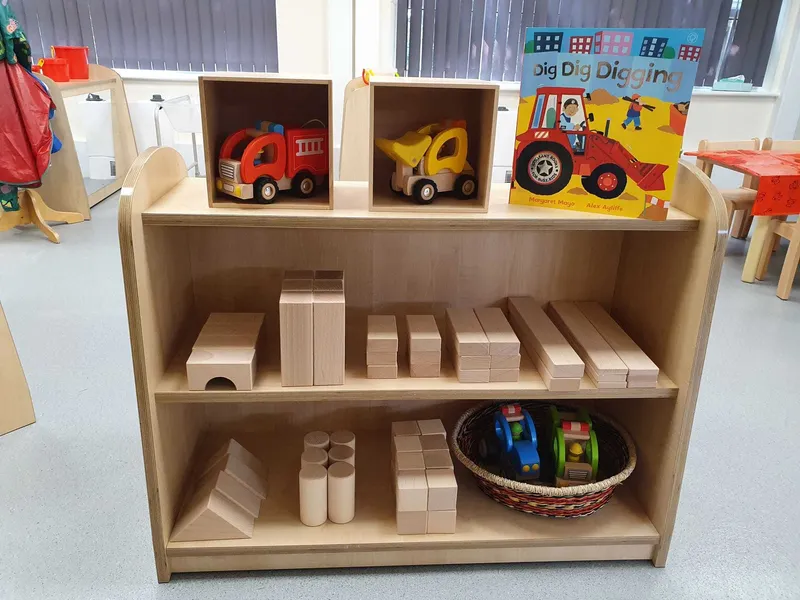 Sunshine Room - image 11