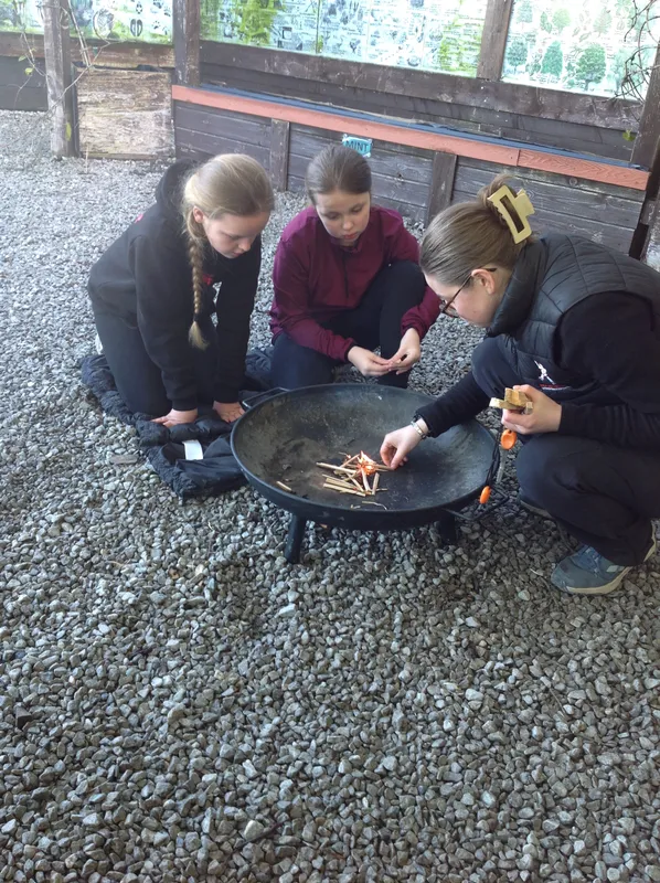 Photos - image 43 Photos - image 43