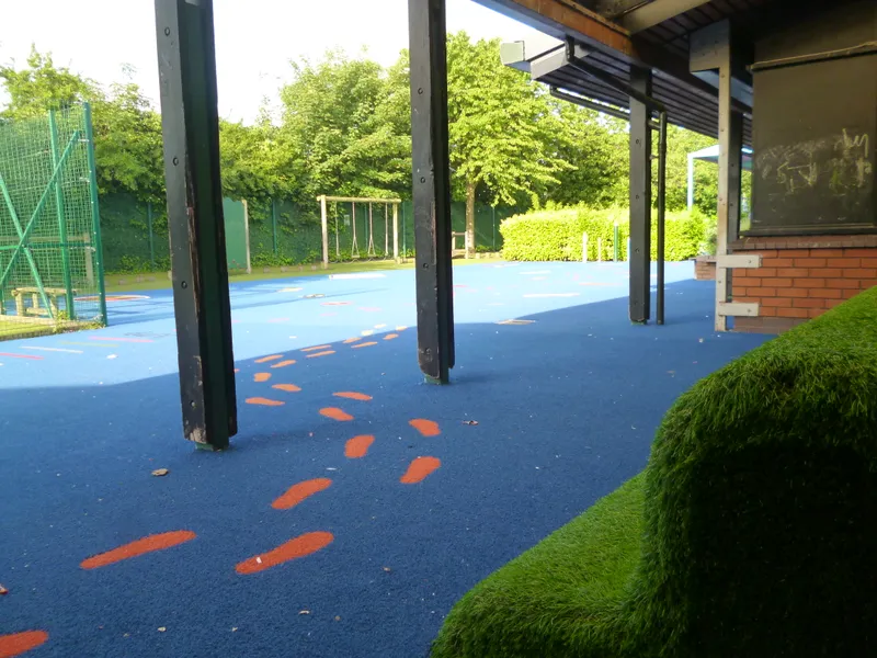 School Tour - image 9