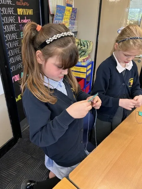 Swallows designing and creating their own archaelogical tool belts - image 2 Swallows designing and creating their own archaelogical tool belts - image 2