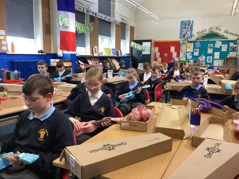 Ospreys have started their ukulele lessons - image 2 Ospreys have started their ukulele lessons - image 2