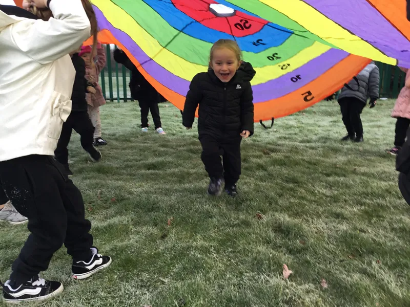 Nursery - parachute - image 1