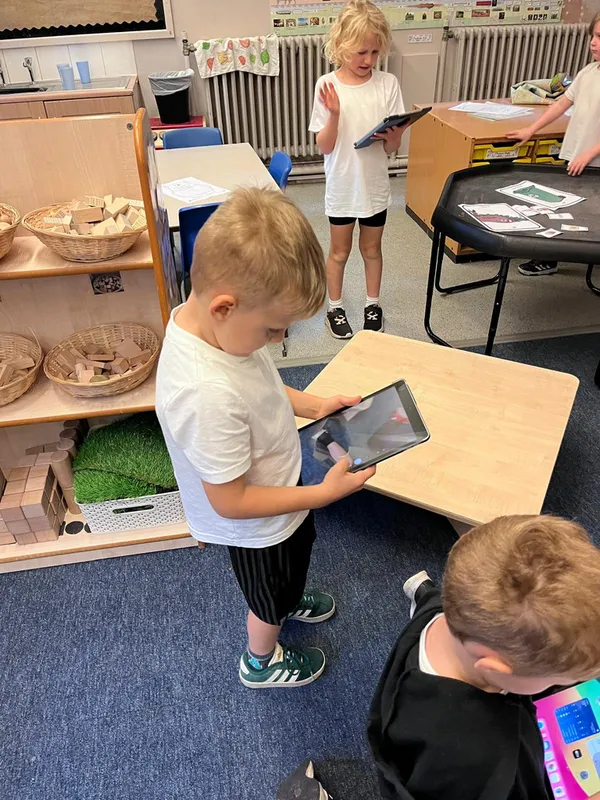 Class 2 Computing pictures - image 14 Class 2 Computing pictures - image 14