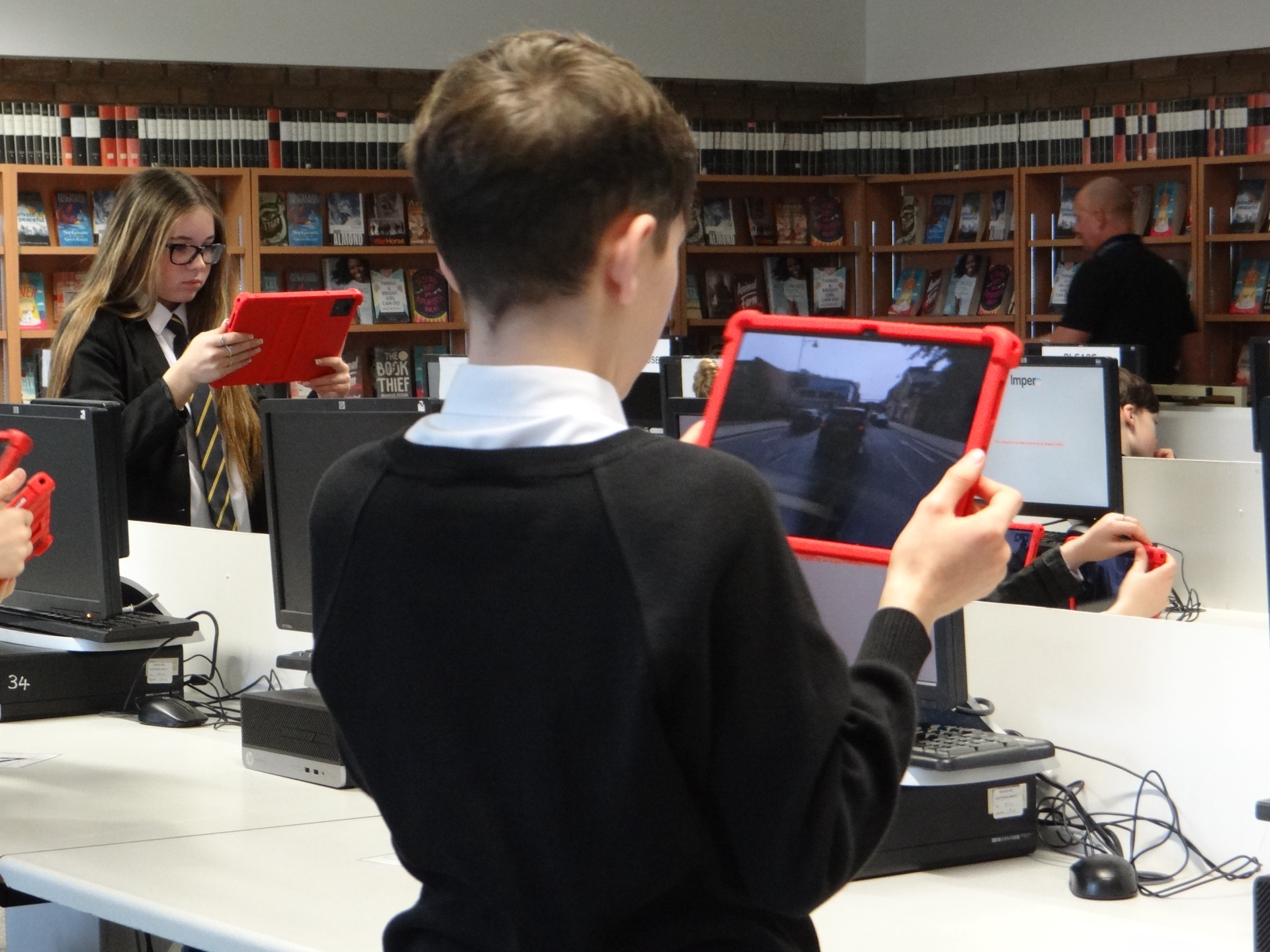 Year 8 embrace immersive technology for cycling safety