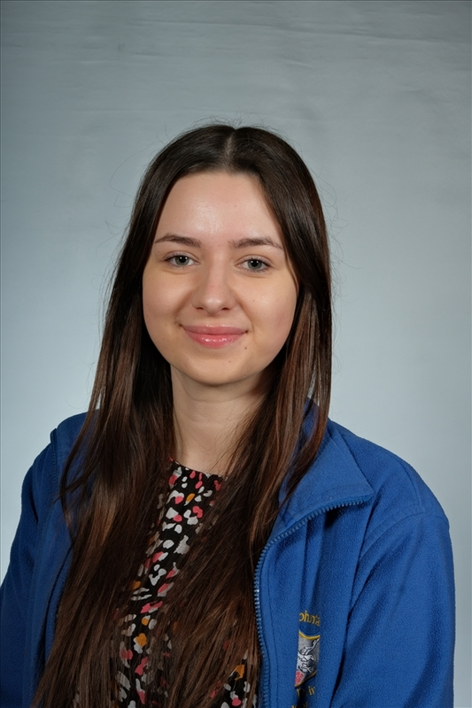 Miss Elliott, Teaching Assistant