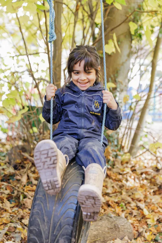 Stay + play - image 25