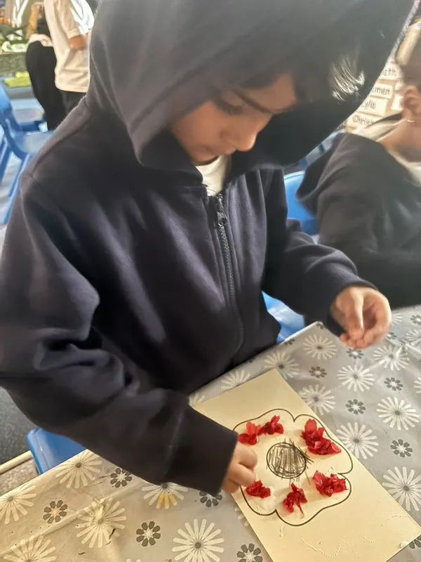 Reception Poppies - image 4 Reception Poppies - image 4