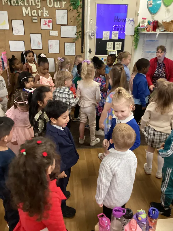 Gallery - created at 2025-04-04 15:02:06 - image 43