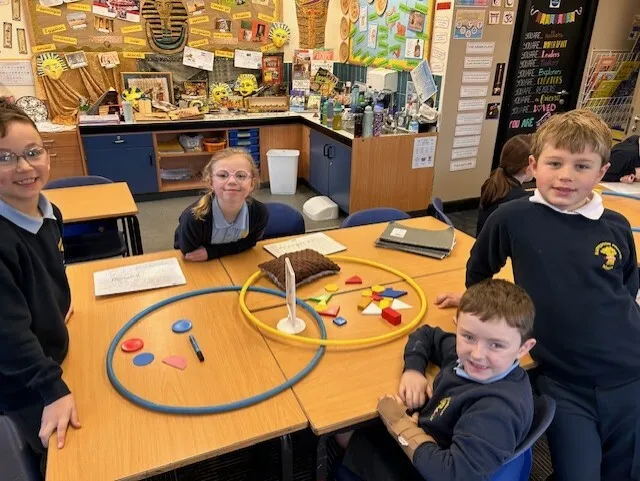 Swallows sorting 2D and 3D shapes in a variety of ways - image 4 Swallows sorting 2D and 3D shapes in a variety of ways - image 4