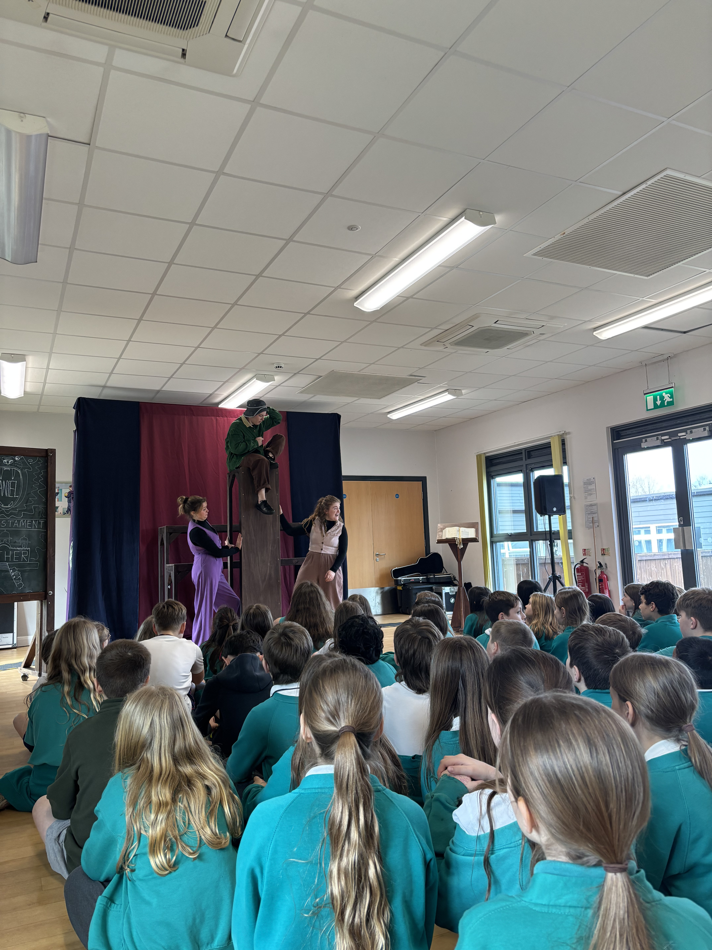 Mangrove and Spruce enjoy a visit from the Saltmine Theatre Company