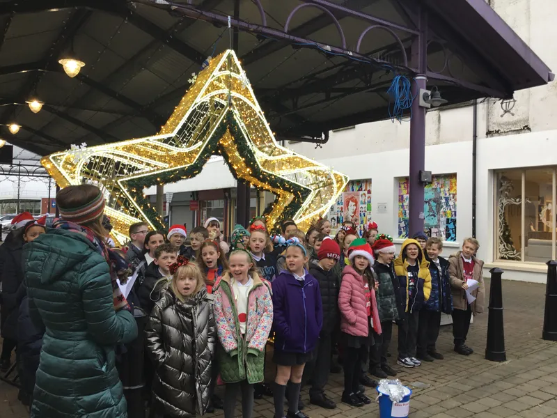 P5-7 Carol Singing - image 13