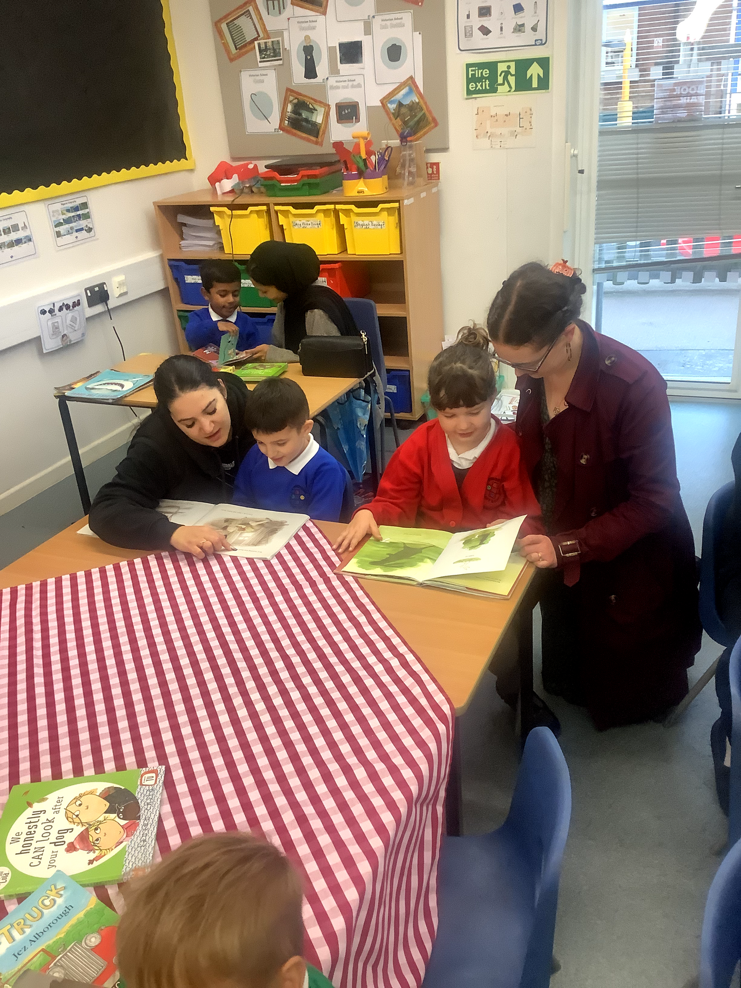 Year 2 Reading Café