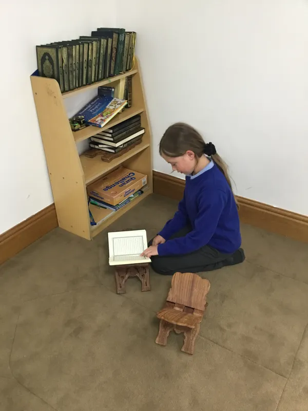 Key stage 2 Mosque visit - image 20