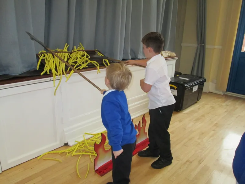 Y2 Great Fire of London Workshop - image 17