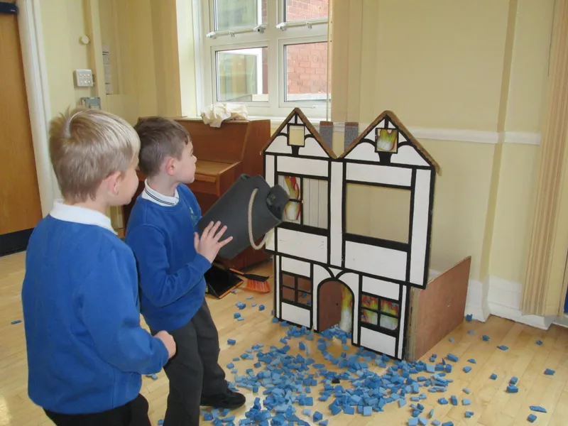 Y2 Great Fire of London Workshop - image 22