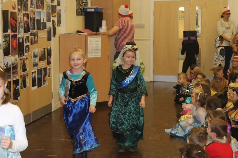 Gallery - image 7 Gallery - image 7