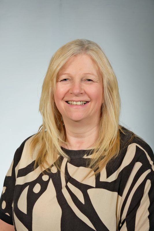 Mrs L Stockley 