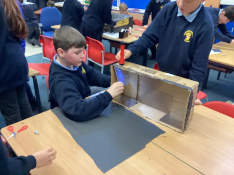 Ospreys were challenged to make a torch light shine into a box and come back out of the same side in a different place using mirrors - image 6 Ospreys were challenged to make a torch light shine into a box and come back out of the same side in a different place using mirrors - image 6