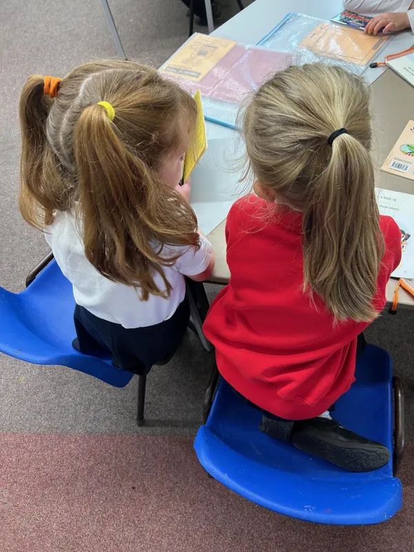 Gallery - created at 2025-10-16 17:06:56 - image 8