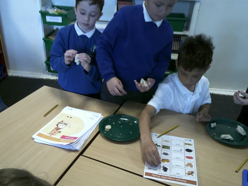 Y4 Roman Archaeology Workshop - image 22