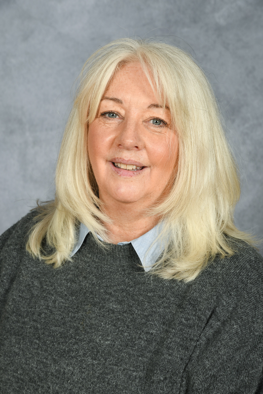 Mrs L Wood, LSA Year 1/2