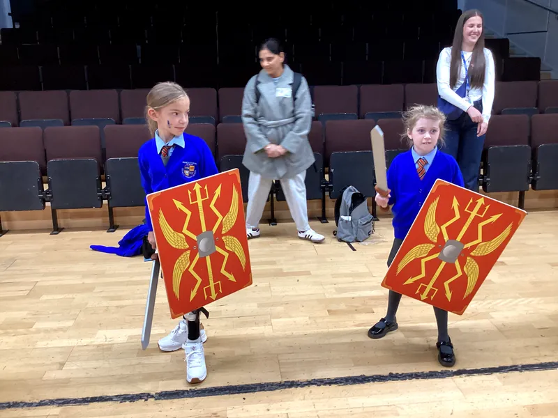 Year 4 Gallery - image 11