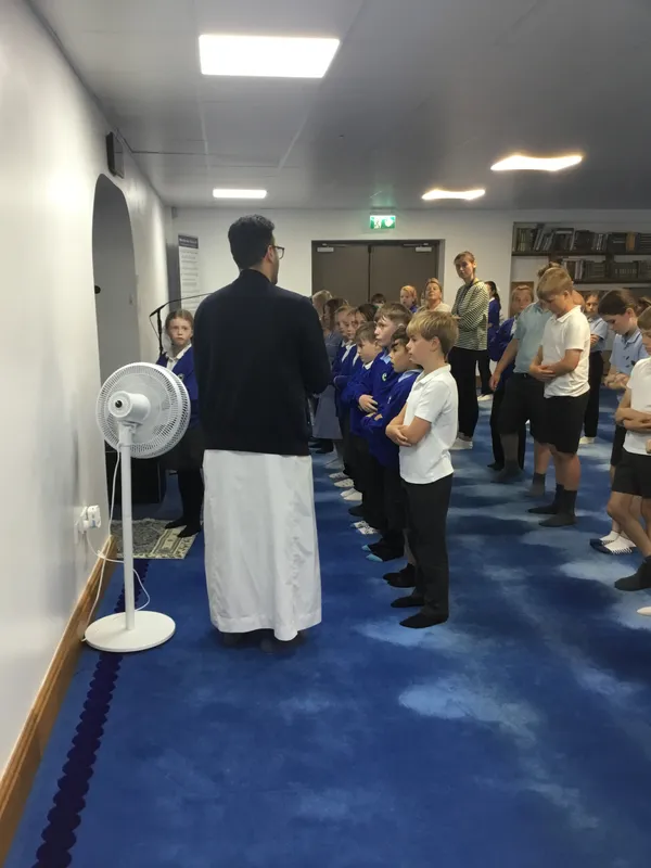 Key stage 2 Mosque visit - image 39