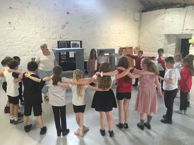 Year 3 - MK Discovery Centre - image 14