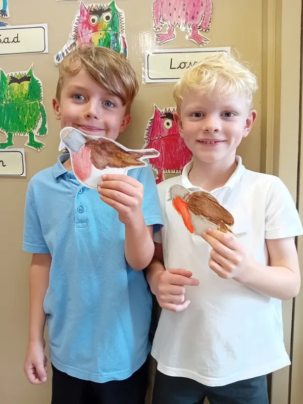 Robins showcasing their wonderful watercolour Robins - image 4 Robins showcasing their wonderful watercolour Robins - image 4
