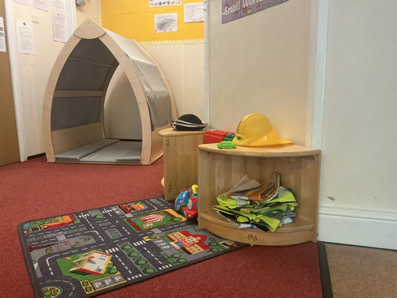 Rainbow Room New Furnishings 🌈  - image 1