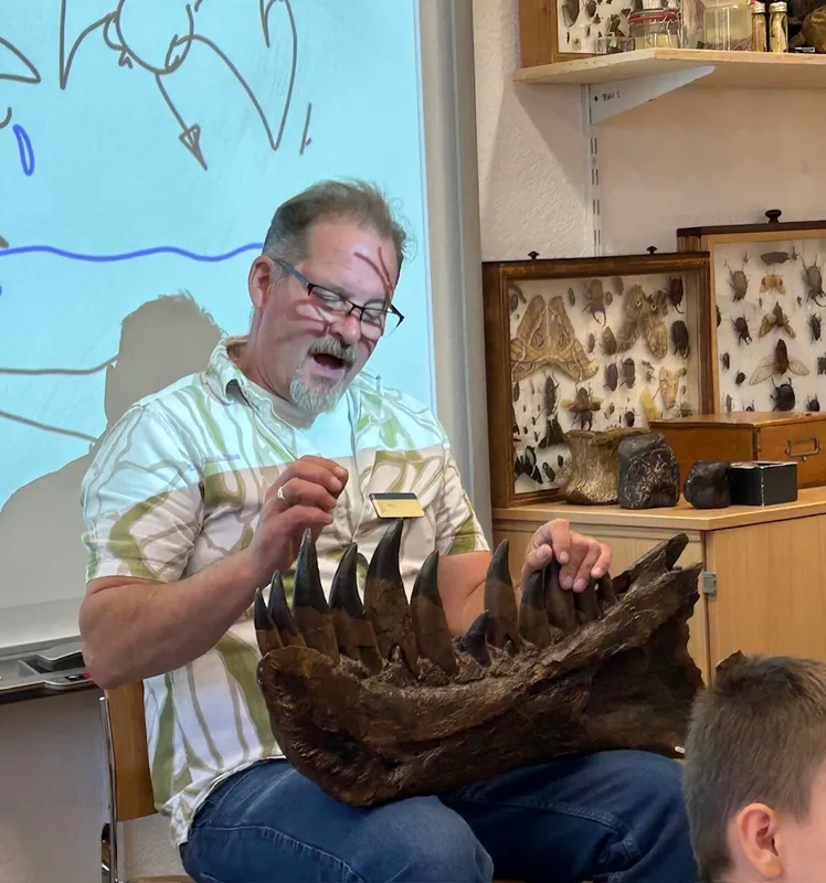 Gallery - created at 2025-05-15 20:19:39 - image 17