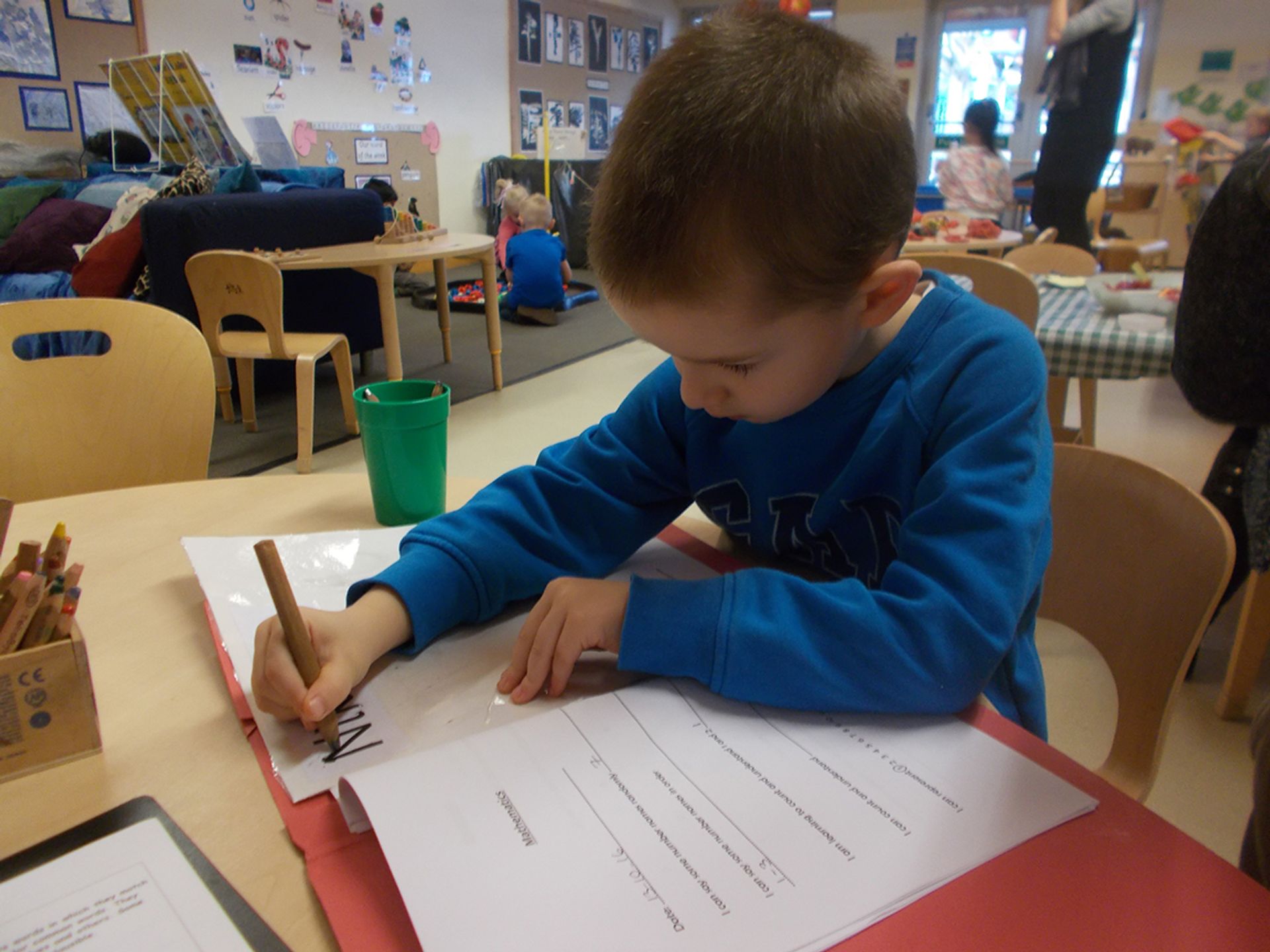 Home Arnold Nursery School and Children's Centre