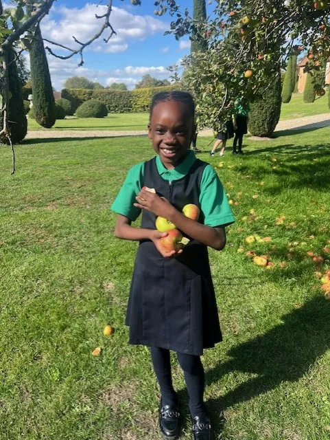 Apple Picking 2025 in Hendred House Garden - image 9