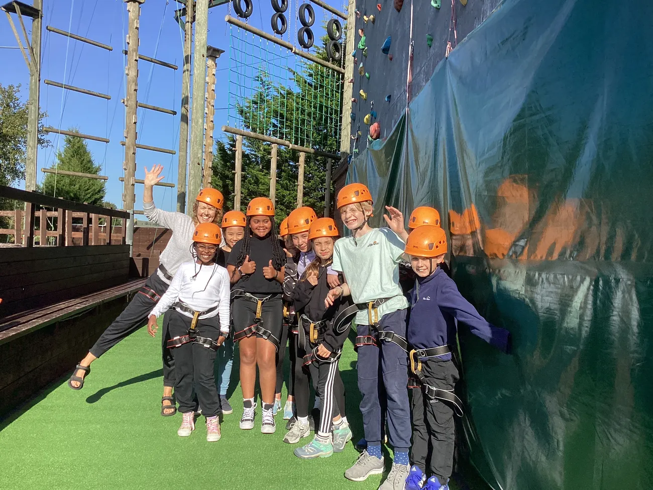 Gallery - created at 2024-09-18 20:08:11 - image 2 Gallery - created at 2024-09-18 20:08:11 - image 2