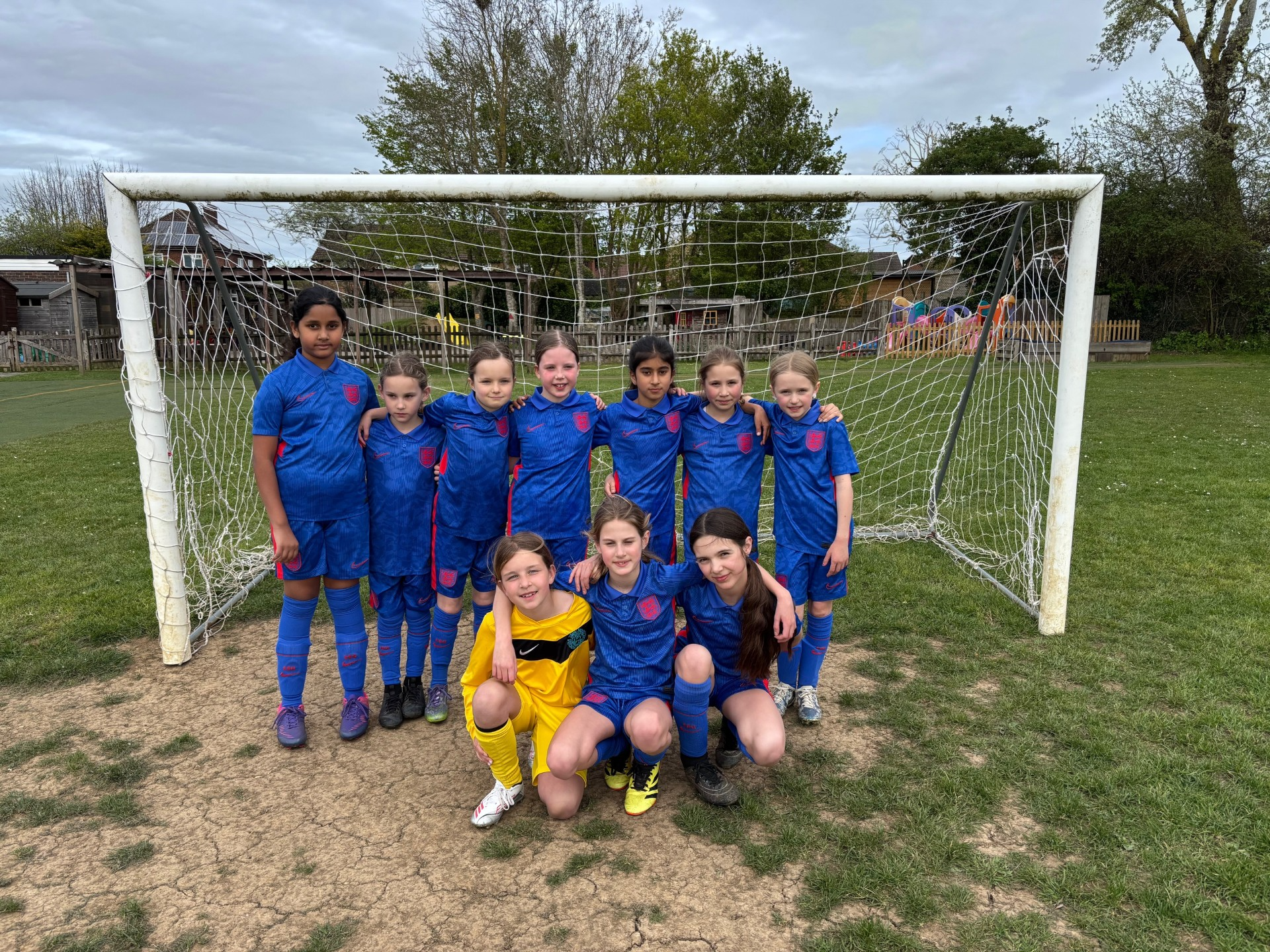 Girls football friendly v Skyswood