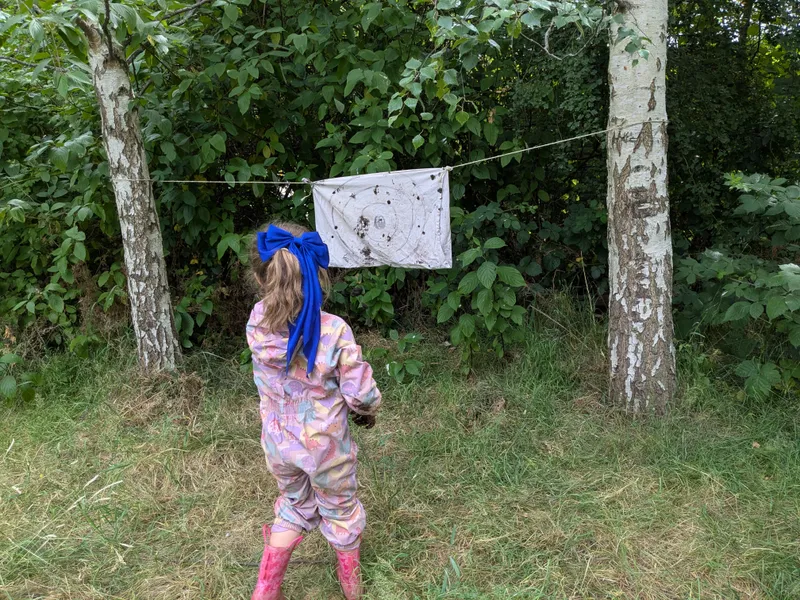 Mud throwing - image 5 Mud throwing - image 5