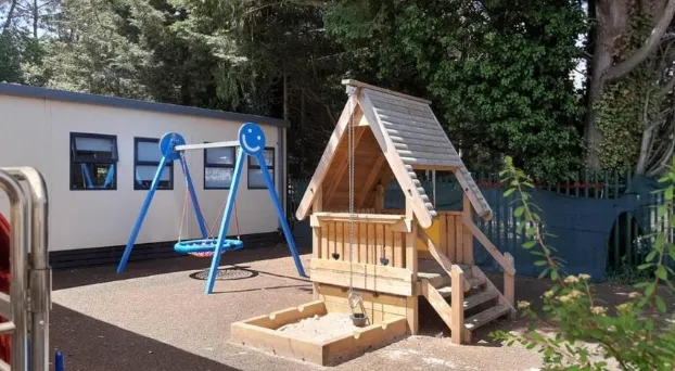 School Tour - image 5