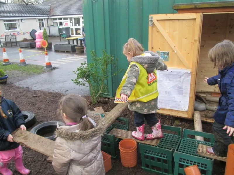 CONSTRUCTION - image 3