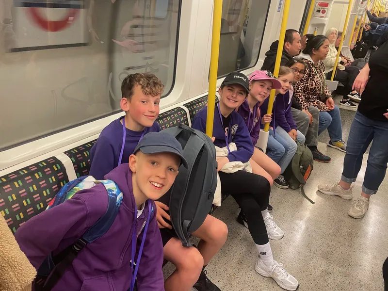 Gallery - created at 2025-04-08 09:11:18 - image 14