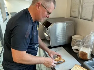 Photos - image 1 Photos - image 1